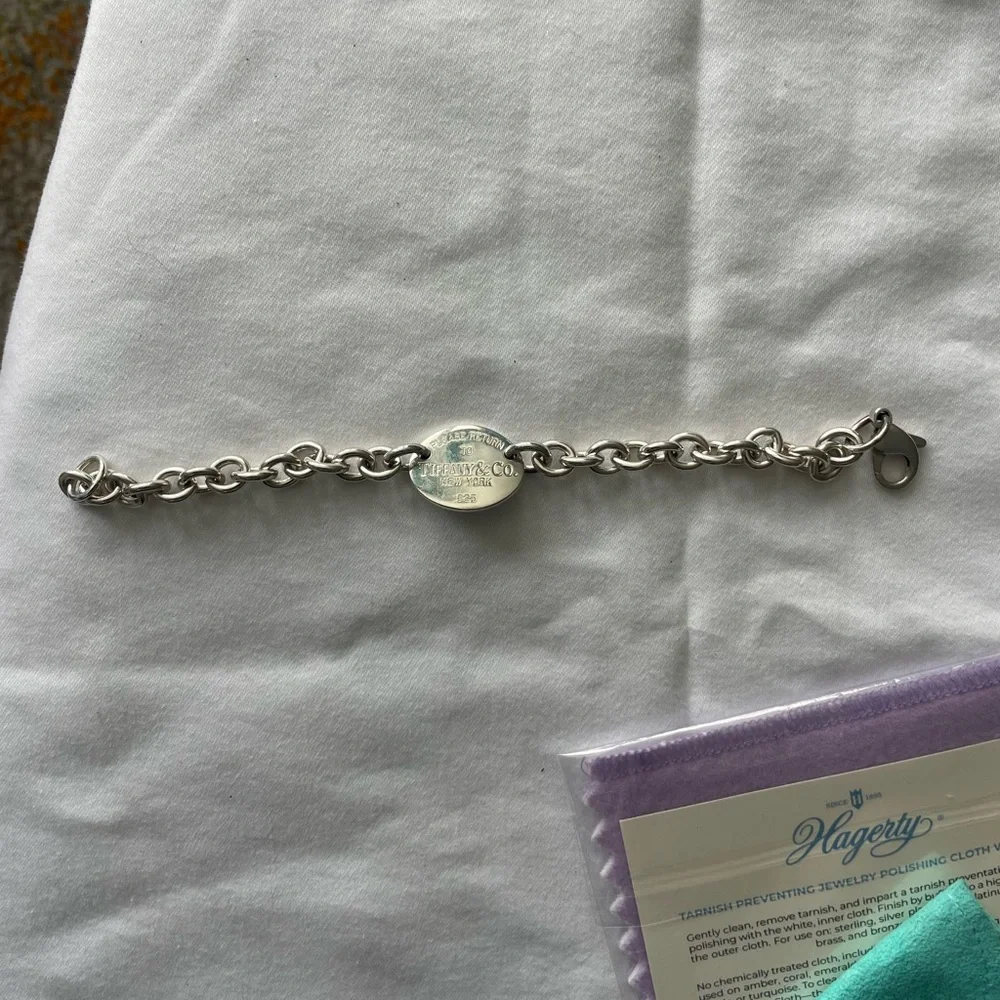 💖✨Please Return to Tiffany & Co.Iconic Design. Silver Bracelet and Necklace set💖 - Picture 9 of 15